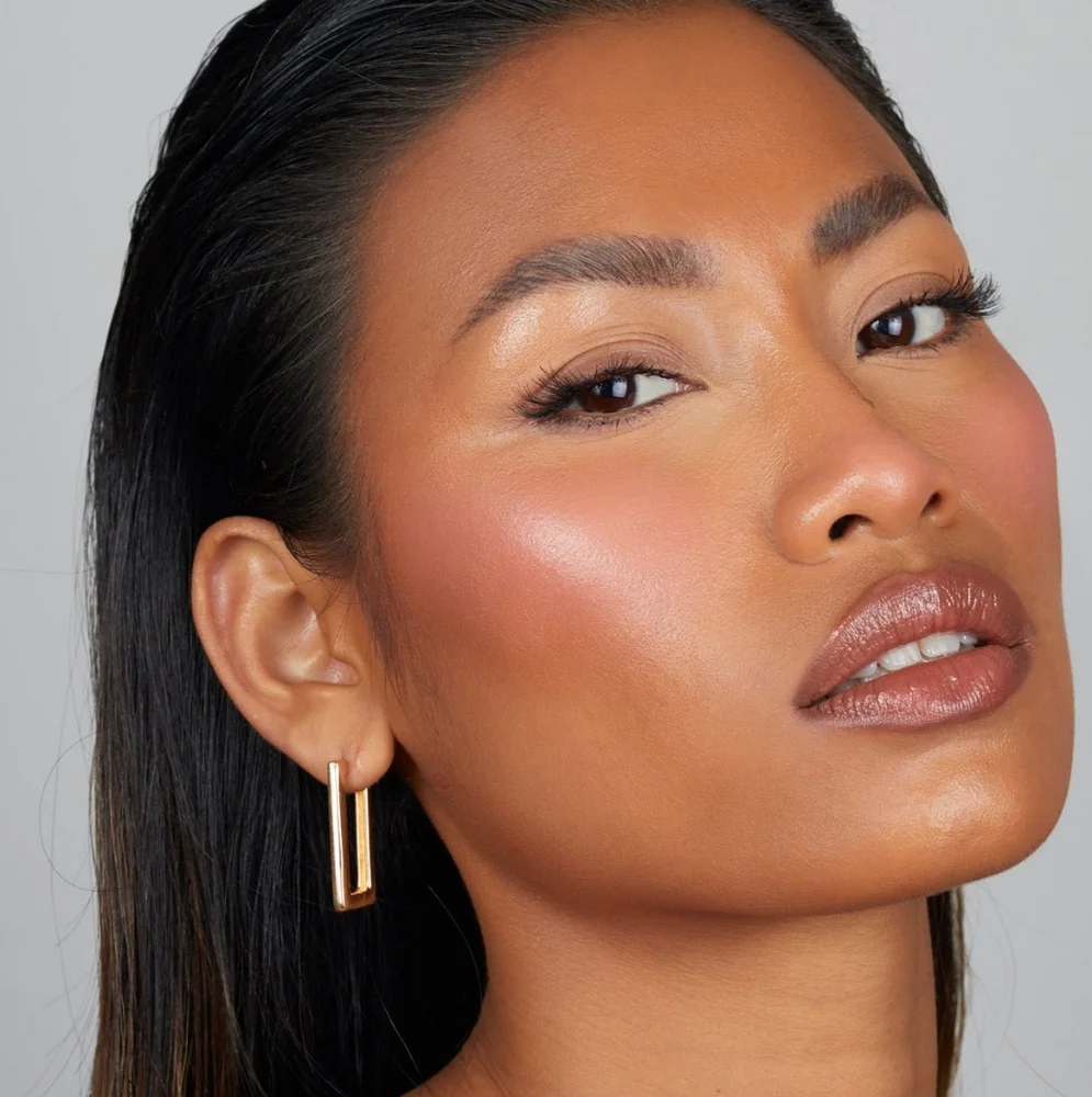 MAC Limited Edition Metallic Cream Blush- COVETED CORAL